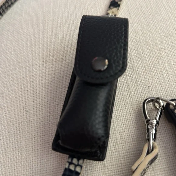 Snakeskin Donna side-slot crossbody iPhone 12 / 12 Pro with lipstick pouch - Picture 2 of 5